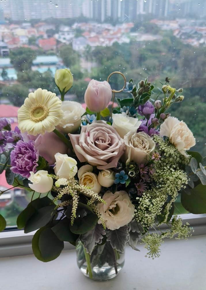 [Bigger Version] Daily Flowers in a Mason Jar!