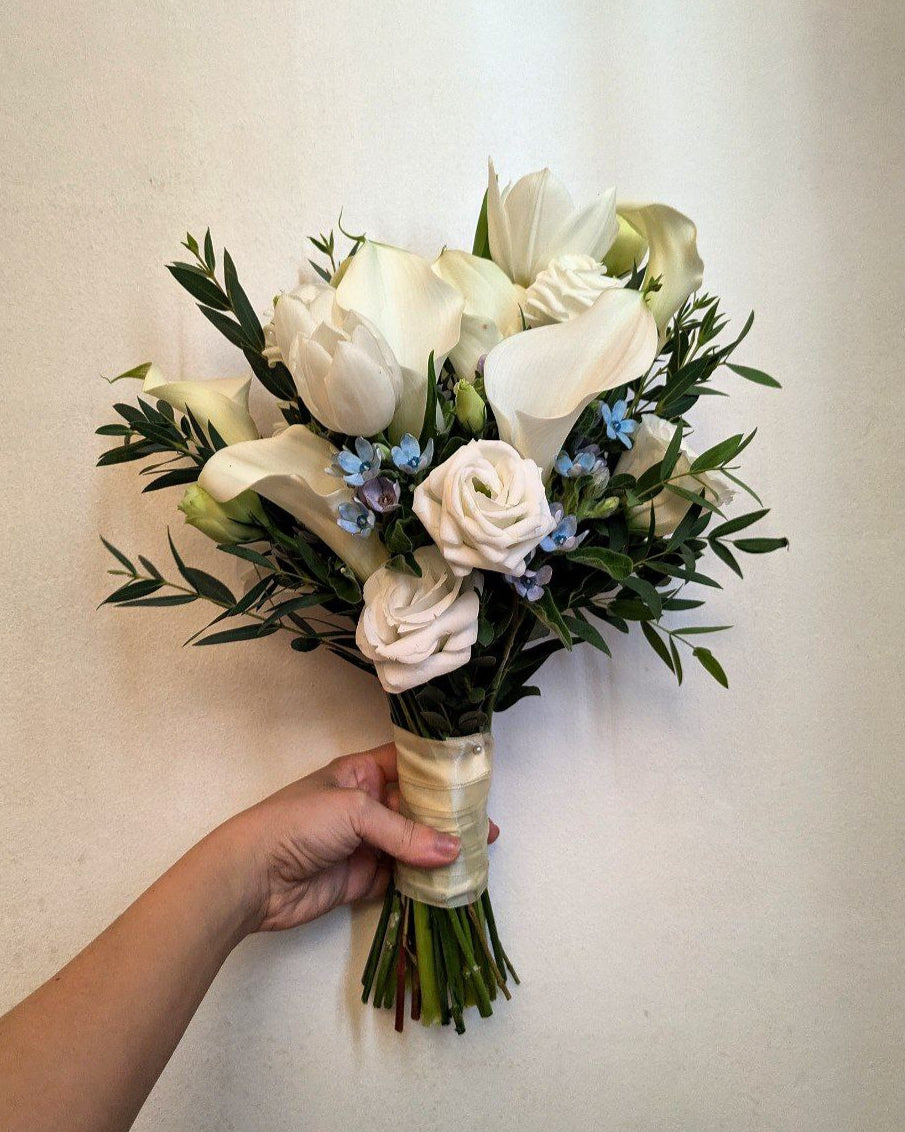 White Calla Lilies &amp; Tulips Bridal Bouquet (Fresh Flower)